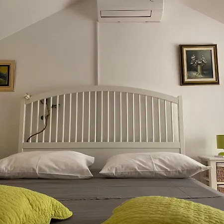 Apartment House Marjan